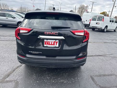 Used 2023 GMC Terrain SLE w/ Driver Convenience Package image 12