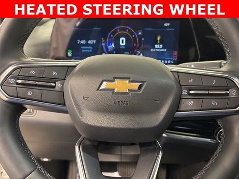 Used 2025 Chevrolet Equinox LT w/ Safety and Technology Package AWD/4WD image 25