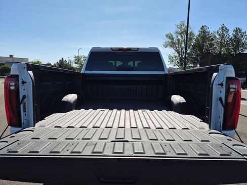 Used 2026 GMC Sierra 3500 Denali Ultimate AWD/4WD image 6
