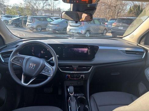 Used 2025 Buick Encore GX Preferred image 32