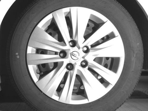 Used 2025 Nissan Sentra S image 11