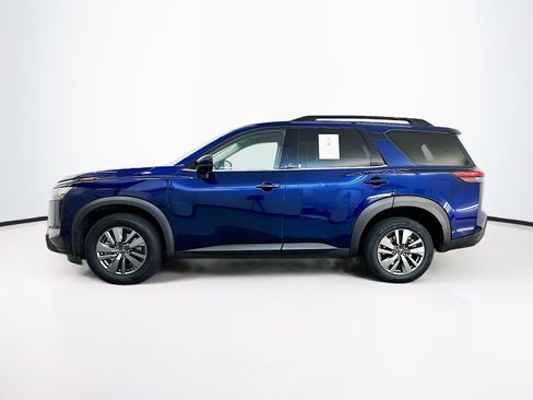 Used 2025 Nissan Pathfinder SV AWD/4WD image 4