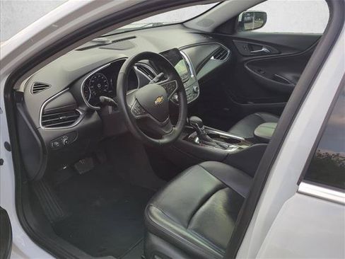 Used 2023 Chevrolet Malibu LT FWD image 11
