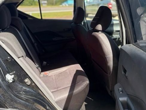 Used 2023 Nissan Kicks S FWD image 17