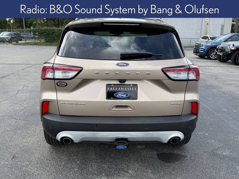 Used 2020 Ford Escape Titanium w/ Titanium Premium Package 2.0 AWD/4WD image 3