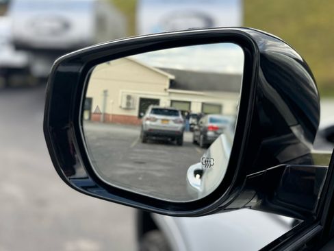 Used 2021 Jeep Grand Cherokee L Summit w/ Luxury Tech Group V image 11