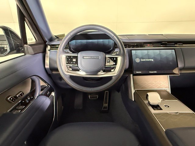 Certified 2025 Land Rover Range Rover SV AWD/4WD image 16