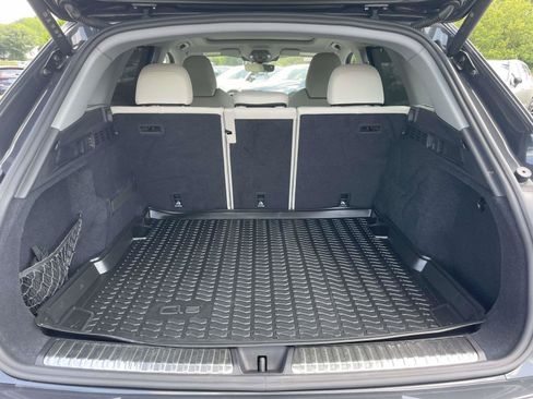 Certified 2025 Audi Q5 Prestige AWD/4WD image 10