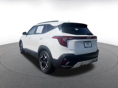 Used 2025 Kia Seltos S image 10