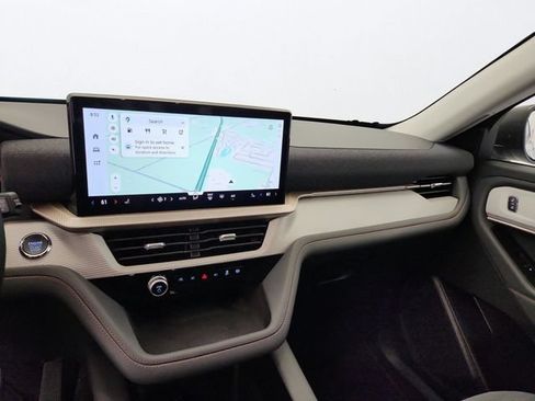 New 2026 Ford Explorer Active AWD/4WD image 19
