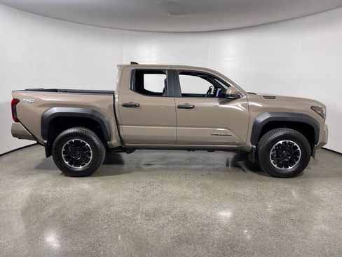 New 2026 Toyota Tacoma TRD Off-Road AWD/4WD image 2