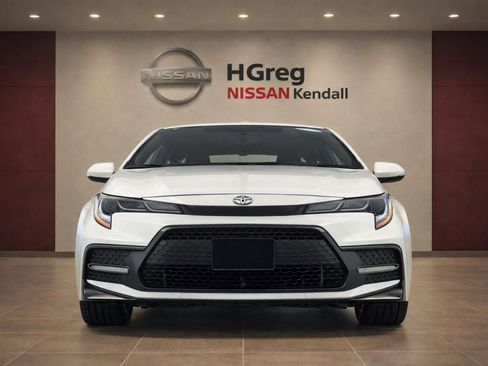 Used 2022 Toyota Corolla SE FWD image 4