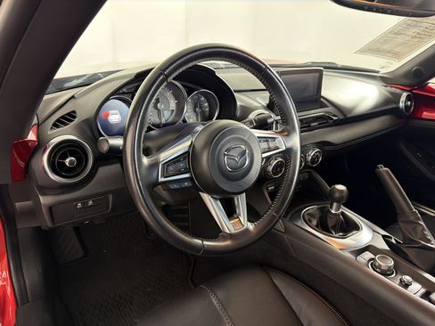 Used 2022 MAZDA MX-5 Miata RF Grand Touring w/ Weather Package RWD image 4