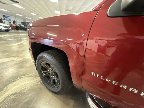Used 2018 Chevrolet Silverado 1500 LT w/ All Star Edition AWD/4WD image 8