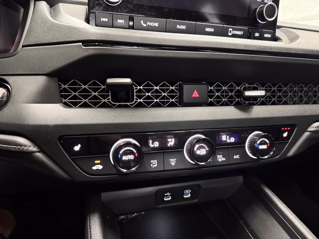 Used 2023 Honda Accord EX image 17