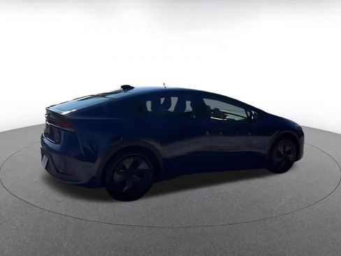 Used 2025 Toyota Prius LE image 16