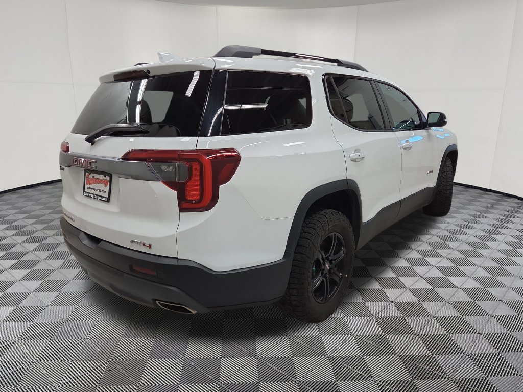 Used 2023 GMC Acadia AT4 w/ Technology Package AWD/4WD image 4