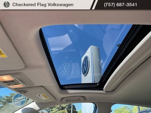 Used 2018 Honda Civic EX image 3