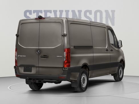 Used 2022 Mercedes-Benz Sprinter 2500 image 2