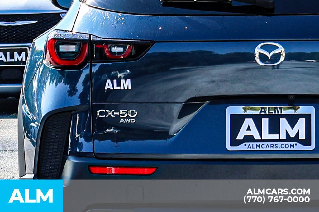 Used 2025 MAZDA CX-50 AWD 2.5 S w/ Preferred Package image 12