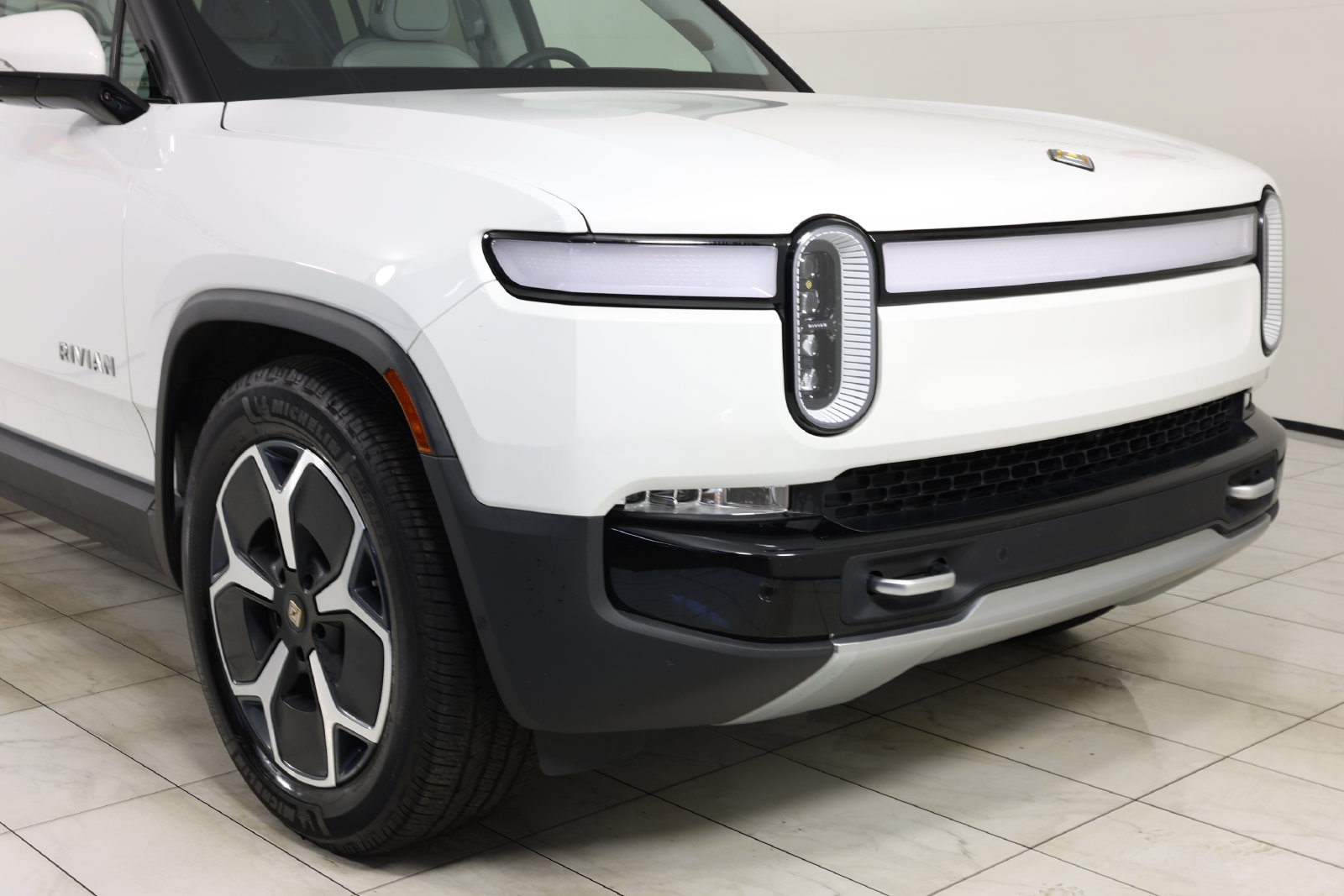 Used 2023 Rivian R1S Adventure Dual AWD/4WD image 36
