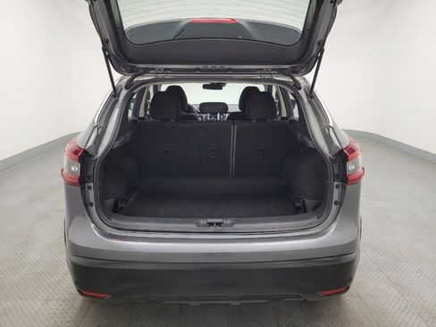 Used 2021 Nissan Rogue Sport S image 29