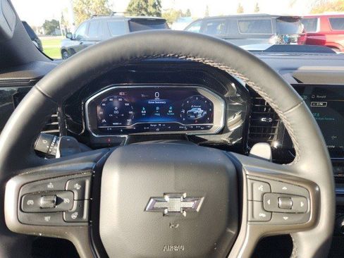 Certified 2024 Chevrolet Silverado 1500 ZR2 image 30