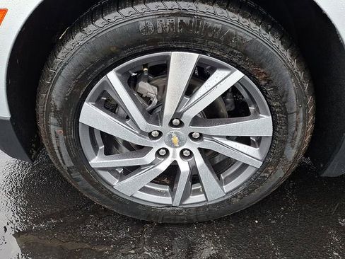Used 2022 Chevrolet Equinox Premier FWD image 8