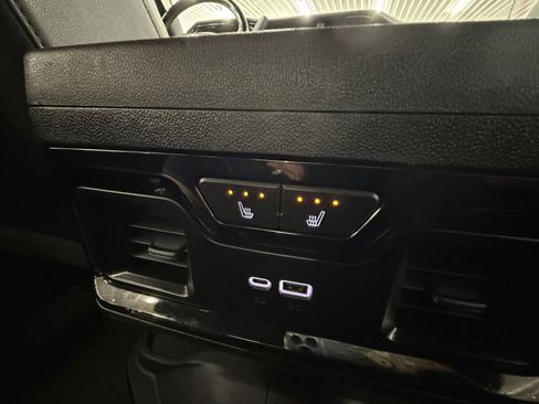 Used 2025 GMC Sierra 2500 AT4 AWD/4WD image 22