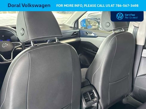 Used 2023 Volkswagen Taos SE w/ Panoramic Sunroof Package FWD image 23