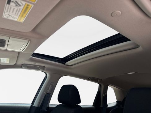 Used 2023 Honda CR-V EX image 19