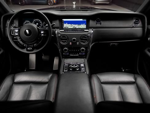 Used 2022 Rolls-Royce Cullinan w/ Technology Package AWD/4WD image 43