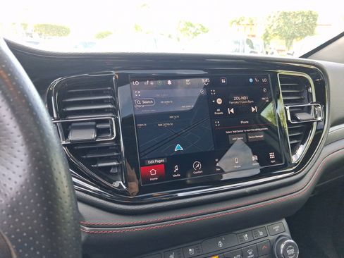 Used 2023 Dodge Durango GT RWD image 16