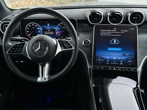 Certified 2023 Mercedes-Benz GLC 300 image 27