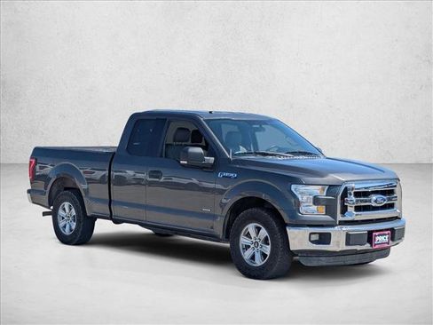 Used 2016 Ford F150 XLT w/ Equipment Group 301A Mid RWD image 3