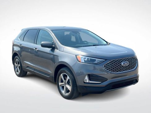 Used 2023 Ford Edge SEL w/ Convenience Package AWD/4WD image 2