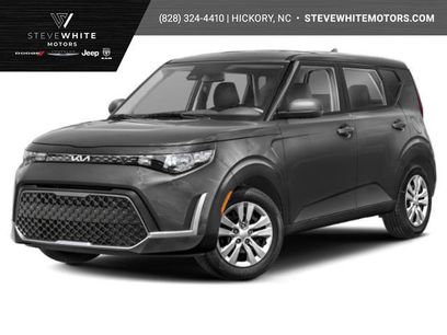 Used 2024 Kia Soul LX w/ LX Technology Package