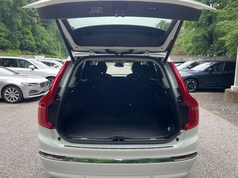 Certified 2025 Volvo XC90 T8 Plus w/ Protection Package Premier AWD/4WD image 18