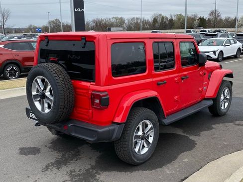 Used 2021 Jeep Wrangler Unlimited Sahara w/ Cold Weather Group AWD/4WD image 7