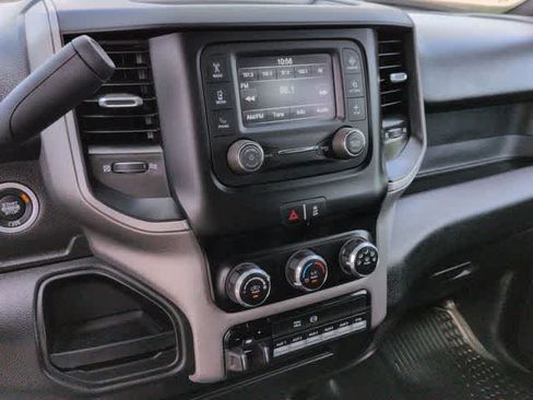 Used 2024 RAM 5500 Tradesman w/ Chrome Appearance Group AWD/4WD image 28