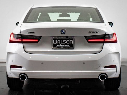 Used 2025 BMW 330i xDrive Sedan w/ Convenience Package AWD/4WD image 7
