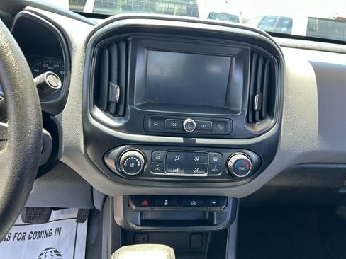 Used 2018 Chevrolet Colorado W/T w/ WT Convenience Package RWD image 11