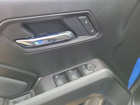 New 2026 GMC Canyon Elevation w/ Convenience Package image 15