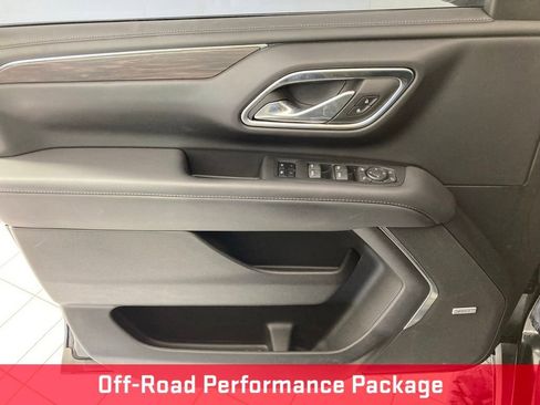 Used 2024 Chevrolet Suburban Z71 w/ Z71 Off-Road Package image 13
