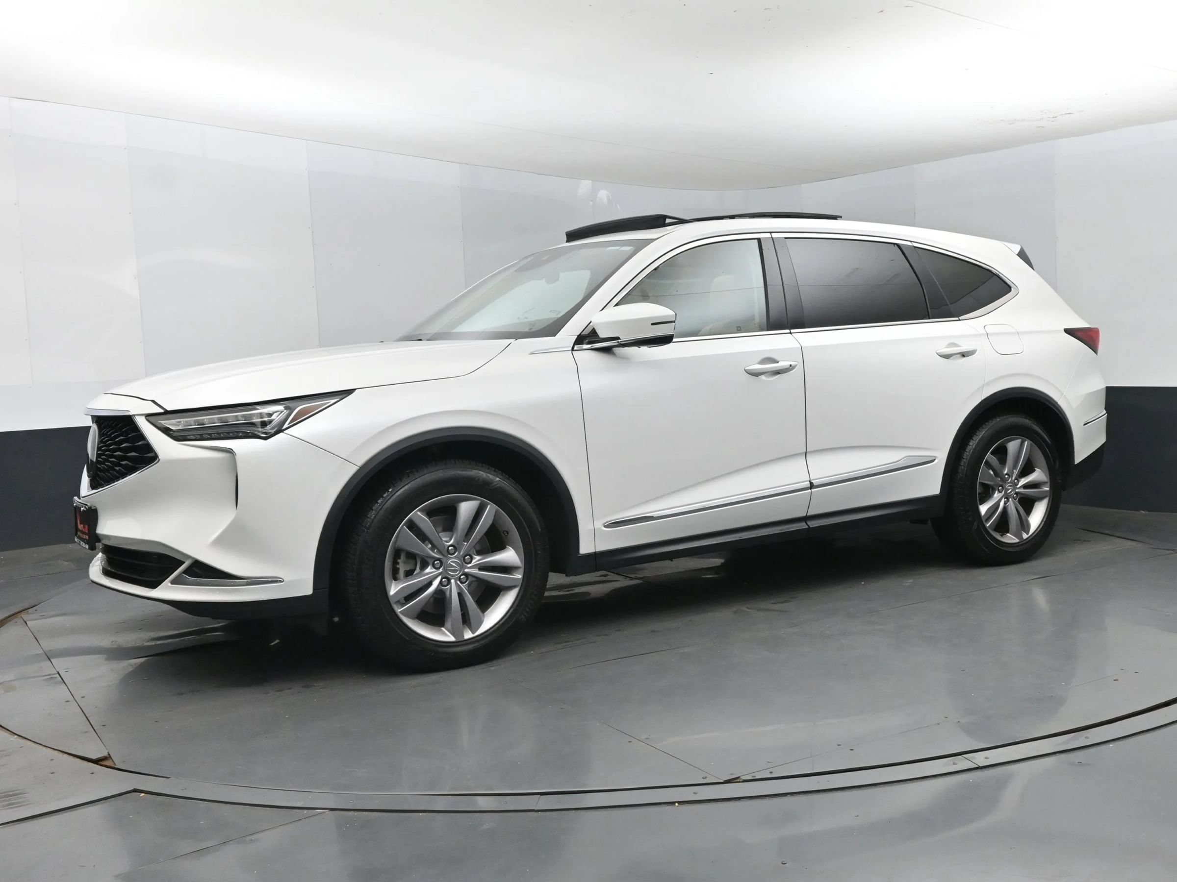 Used 2023 Acura MDX SH-AWD image 5