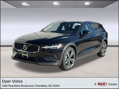 Certified 2025 Volvo V60 B5 Cross Country Plus