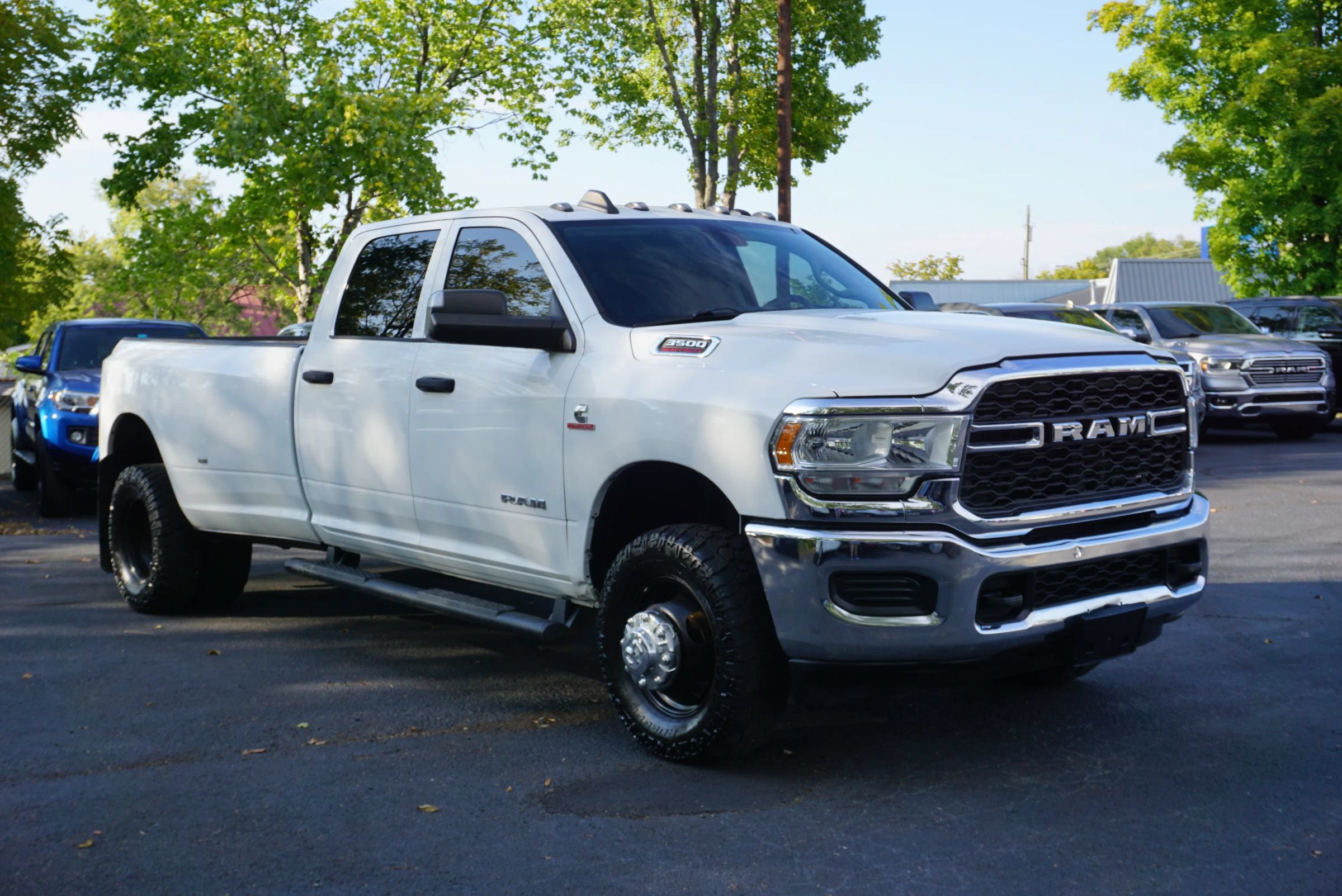 Used 2019 RAM 3500 Tradesman AWD/4WD image 3
