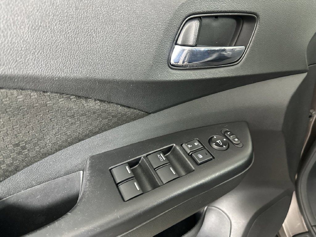 Used 2016 Honda CR-V EX image 25