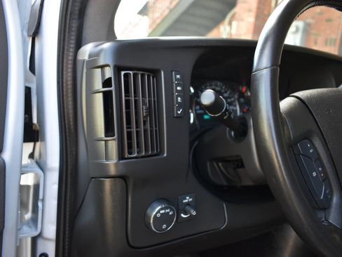 Used 2020 Chevrolet Express 2500 2500 3dr Cargo Van w/ Safety Package image 17