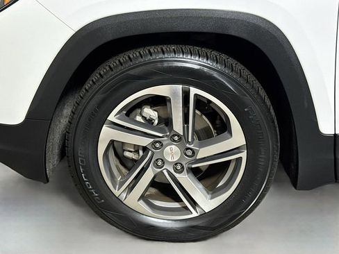 Used 2021 GMC Terrain SLT FWD image 29